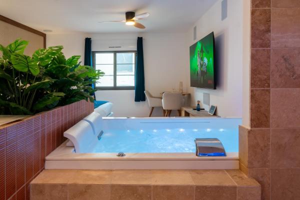 Pyrénées Signature - Suites & Spa, Забронировать  Тарб 