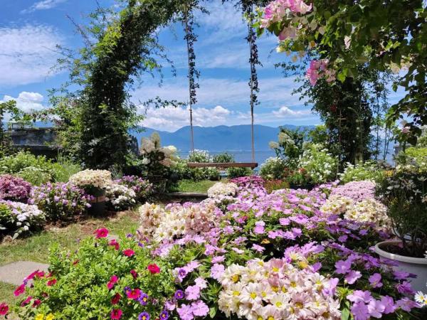 Dali Sky & Erhai Sea View Holiday Inn, Забронировать  Dali Shuanglang Юньнань