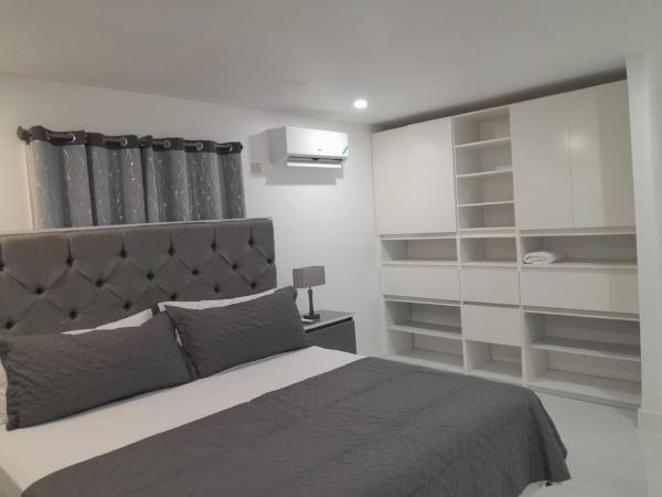Hartland Estate Richmond Priory, Забронировать  Прайори Трелони
