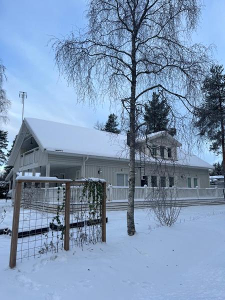 Villa Samperi - Atmospheric and spacious house, Забронировать  Рованиеми Лапландия