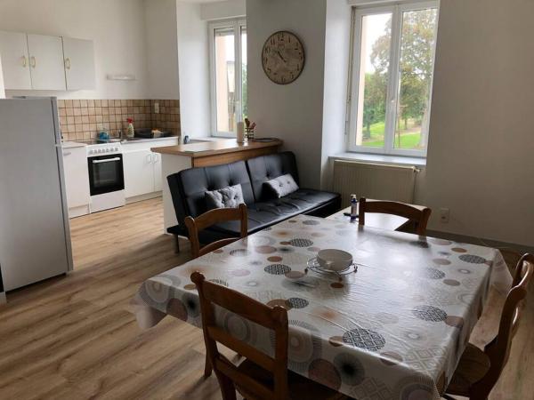 Appartement F3 - 1er étage, Забронировать  Понторсон Mont Saint-Michel Bay