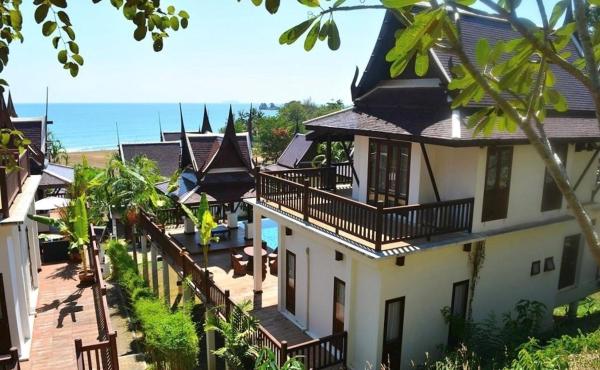 Villa i Mae Phim med privat pool och havsutsikt, Забронировать  Маэ-Пим провинция Районг