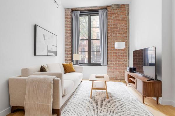 Blueground Ukrainian Village view nr Tompkins Square Park NYC-2072, Забронировать  Нью-Йорк Нью-Йоркская агломерация