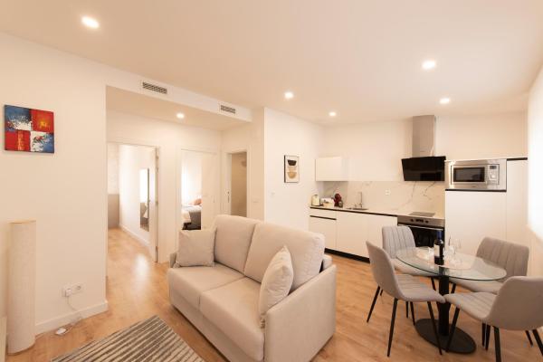 ALAIA ROOMS Apartamentos Turísticos 0004, Забронировать  Логроньо Ла-Риоха, рядом с Винодельня Bodegas Franco Espanolas