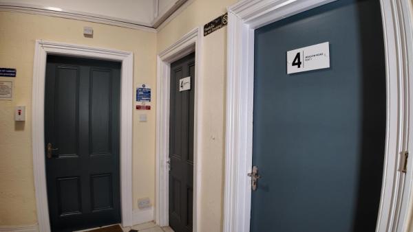 Private, Stylish Studio with Parking in City