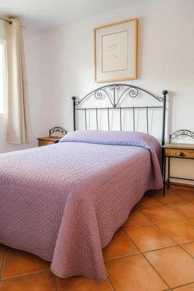 Edelweiss con WIFI y parking by SURYNIEVE, Забронировать  Отели Сьерра-Невада с парковкой, рядом с Parador I - Zona Baja, Парковка