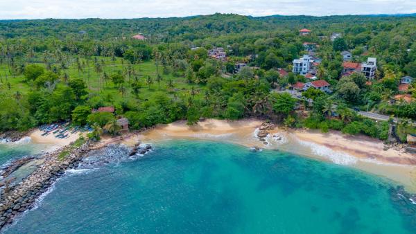Villa Tuskaara, Забронировать  Отели Хамбантота с парковкой, Парковка