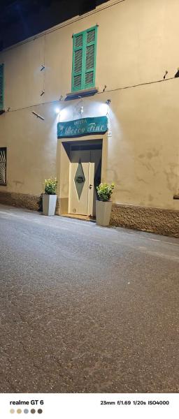 OSTERIA IL BECCO FINE affittacamere, Забронировать  Куминьяно-суль-Навильо Ломбардия