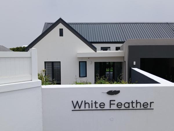 White Feather Guest Rooms and Boutique Spa, Забронировать  Изерфонтейн Мальмсбери