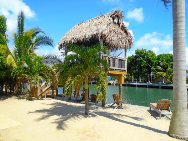 Dolce Cabana Waterfront Suites