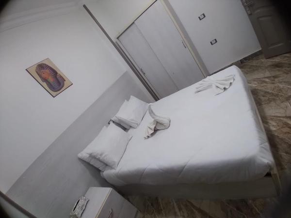 Grand Alaska Inn, Забронировать  Каир Аль Каира, рядом с Большой сфинкс
