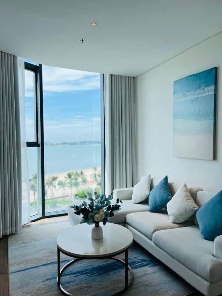 A La Carte Hạ Long view biển, Забронировать  Отели Халонг с парковкой, Парковка