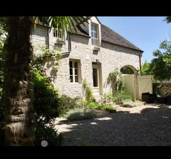 Gîte Laure et Henri, Забронировать  Ладуа-Серриньи 