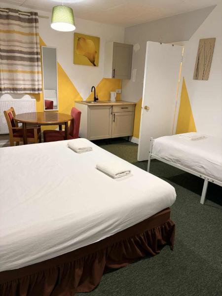 Ground Floor Studio Apartment in Gosport, Free Private Parking, Забронировать  Госпорт Хэмпшир
