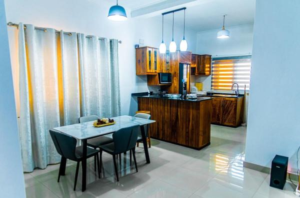 Residencial Girassol, Забронировать  Шимойо Мозамбик