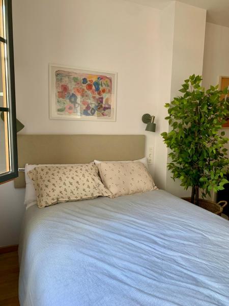 Apartamentos Marques de Teverga , Oviedo centro, Забронировать  Овьедо Астурия