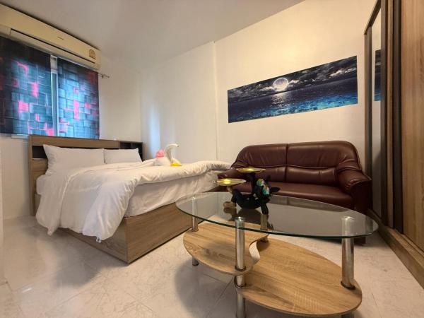 Cha Cha Guesthouse, Забронировать  Патонг-Бич Пхукет
