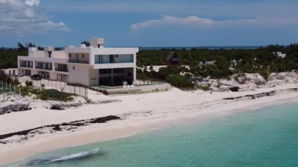 Beachfront Cancun Luxury Villa in Private Paradise Aldea Zac-Nah, Забронировать  Канкун Кинтана-Роо