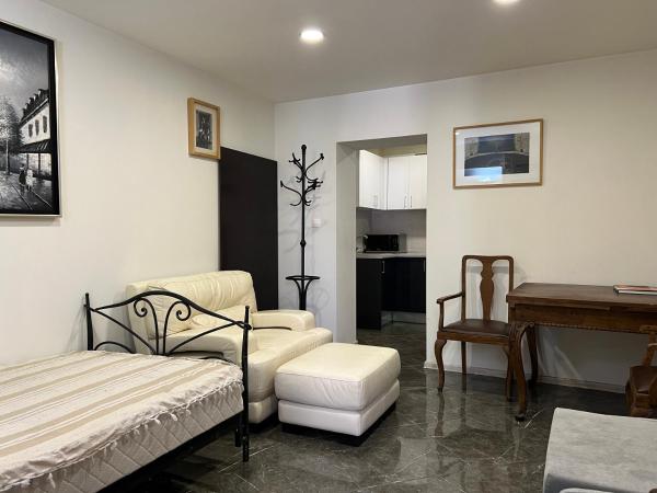 Sahat Tepe Studio, Забронировать  Отели области Пловдива с парковкой, рядом с Plovdiv Municipality, Парковка