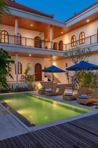 Casa Del Canggu Villa 22 - 8 bedroom, Забронировать  Отели провинции Бали с парковкой, Парковка