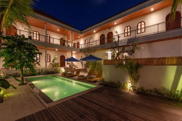 Casa Del Canggu Villa 23 - 9 bedroom, Забронировать  Отели провинции Бали с парковкой, Парковка