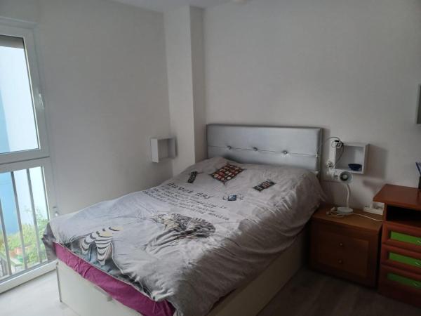 Room next to Gibraltar, Забронировать  Ла-Линеа-де-ла-Консепсьон Коста-де-ла-Лус