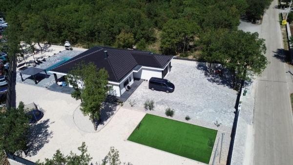 Villa Vanja, Забронировать  Отели Имотски с бассейном, рядом с Blue Lake, Бассейн
