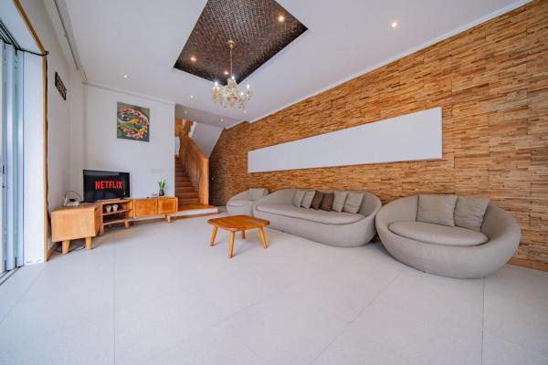 Acheta Villa Seminyak Bali - 3BR with private pool, Забронировать  Керобокан Бадунг