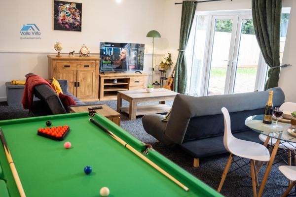 Pines Villas 1, Three Spacious 3BR Homes, Perfect for Groups, Забронировать  Boughton Нортгемптоншир