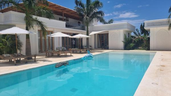 Luxury 4 BR Villa, Забронировать  Kinondo Квале