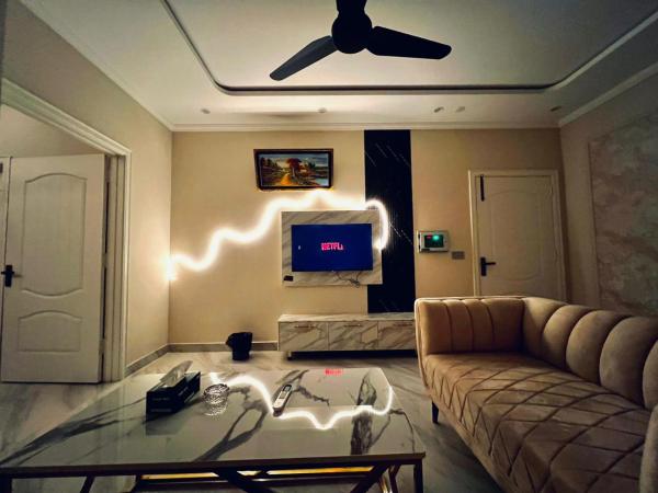 Luxury Suites Bahira Town Lahore, Забронировать  Лахор Пакистан