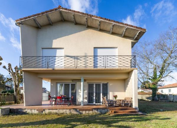 Villa Amistad - centre - parking - jardin - lave linge et vaisselle, 预订  蒙德马桑 Landes