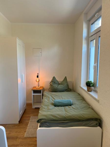 Wohlfühlquartier Bitterfeld - Monteurswohnung, Забронировать  Биттерфельд Саксония-Ангальт