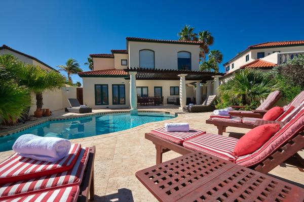 Luxury 4BD Villa Tierra del Sol Private Pool, Забронировать  Ноорд Аруба