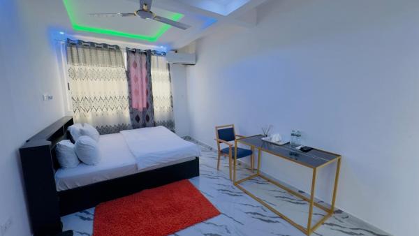 Rrylord Plaza, Забронировать  Аккра Greater Accra