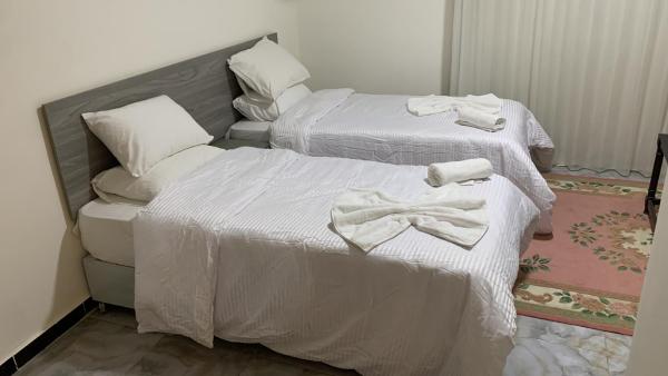 Kinda guest house, Забронировать  Отели Каира с парковкой, рядом с Большой сфинкс, Парковка