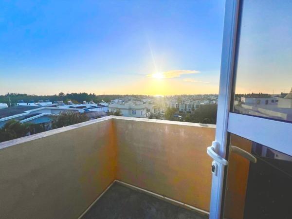 Soleil Couchant Apt 8, Забронировать  Отели Флик-ан-Флак с парковкой, Парковка