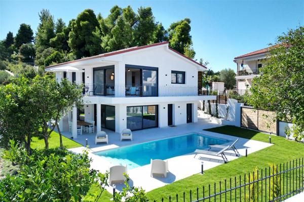 Mandarini Luxury Villa Pefkochori 5 bedrooms 12 guests, Забронировать  Пефкохори Кассандра