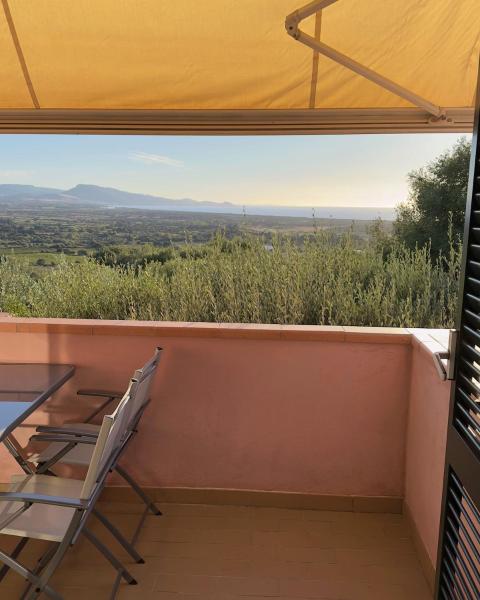 BouganVilla - Bilocale Vista Mare a Badesi, Забронировать  Отели Бадези с бассейном, Бассейн
