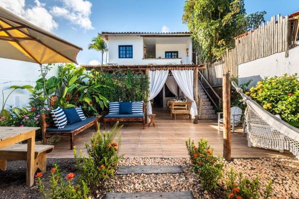 Casa com café da manhã 500m do Quadrado Trancoso, Забронировать  Транкозу 