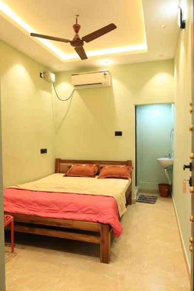 Le Sunrise Residency, Забронировать  Отели штата Тамилнада с парковкой, Парковка