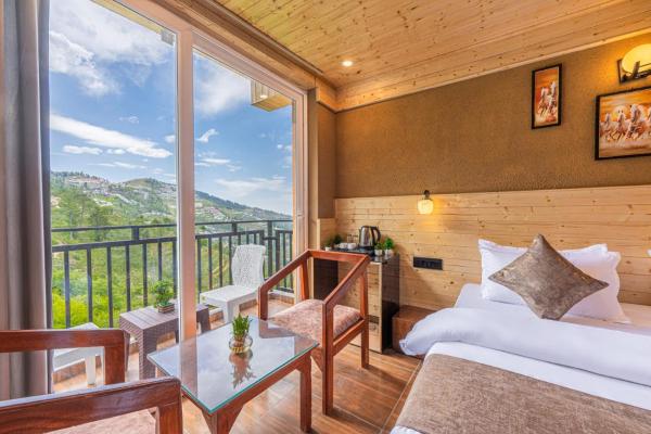 Nature Retreat I Vacations I Conference I Mice I Family Events I Open Air Terrace I Sky Bonfire I Wooden Rooms With Pvt Balconies I Charvi Retreat by Exotic Stays, Забронировать  Куфри 