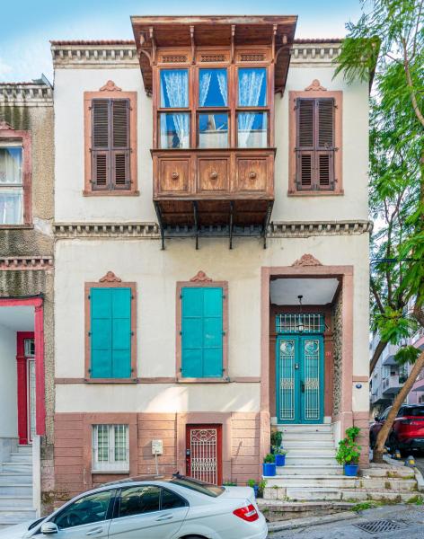 Charming 6 Room Villa Ideal for Families&Groups, Забронировать  Конак Измир