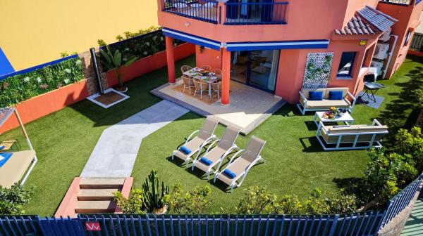 Meloneras beach detached house with BBQ and garden, Забронировать  Сан-Бартоломе-де-Тирахана Гран-Канария