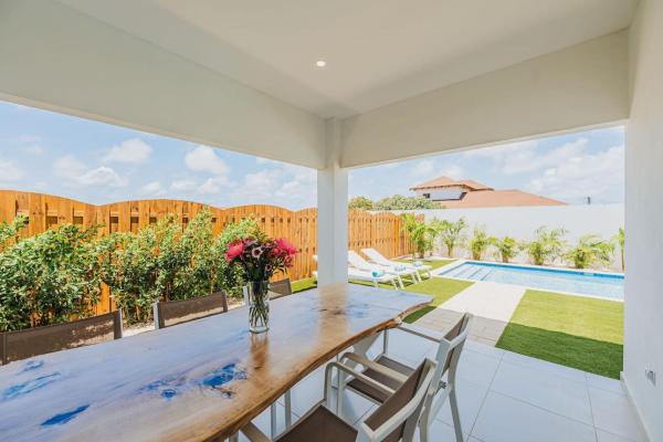 Cozy Villa, BBQ, Spacious Outdoor, Pool, 6 Sleeps, Забронировать  Tanki Lender Аруба