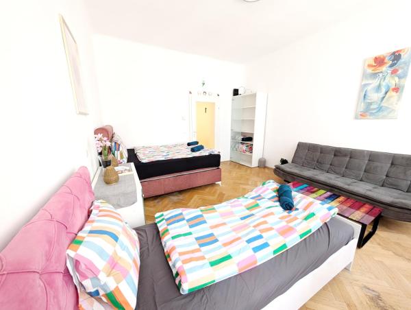 Comfortable Rooms in Wiener Stadthalle area G4, Забронировать  Вена Австрия