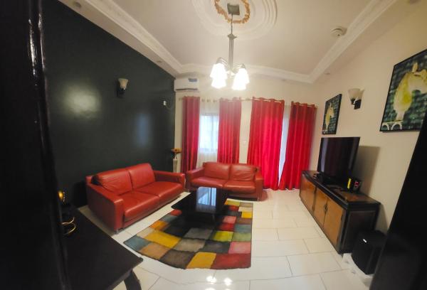 Rockville Building Studio Meuble Guest House, Забронировать  Яунде 