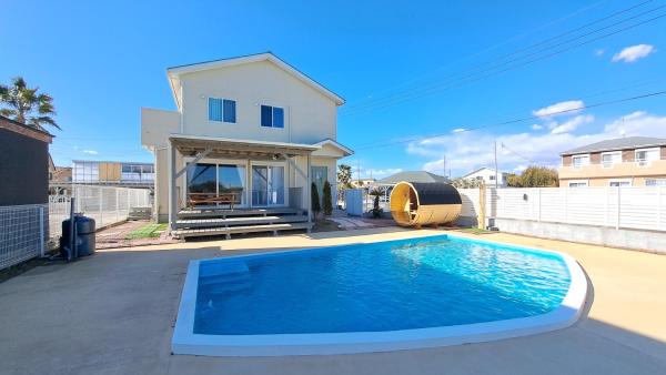 Villa Coast 南九十九里, Забронировать  Отели Чосей с бассейном, Бассейн