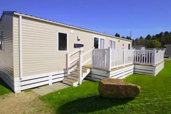 Forest Edge 2 Bedroom Sublime Caravan with Hot Tub, Забронировать  Сент-Леонардс Дорсет
