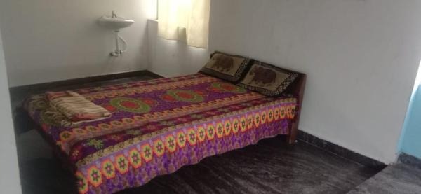 Six Face Guest House, Забронировать  Пондичерри Пондичерри